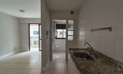 Imóvel para venda possui 62 metros quadrados com 2 quartos em Pantanal - Florianópolis - SC