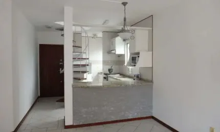 Imóvel para venda possui 133 metros quadrados com 2 quartos em Pantanal - Florianópolis - SC