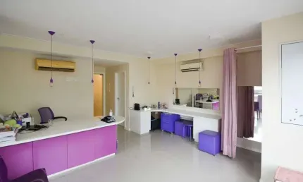 Sala comercial à venda no koerich beiramar office, localizada na avenida mauro ramos, no centro de florianópolis. com 39,23 m² de área privativa e 52,25 m² de área total, essa sala é ideal para quem b