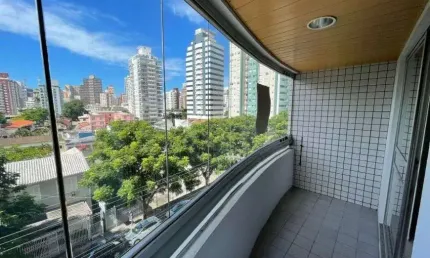 Imóvel para venda tem 113 metros quadrados com 3 quartos em Centro - Florianópolis - SC