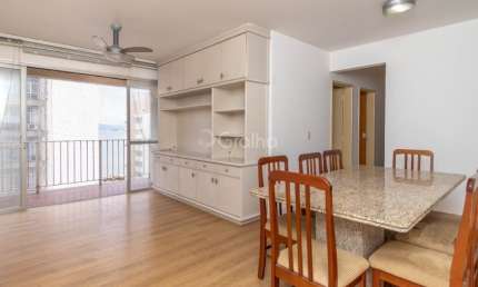 Apartamento de 3 quartos, sendo 1 suíte e 96m² privativos no Centro de Florianópolis