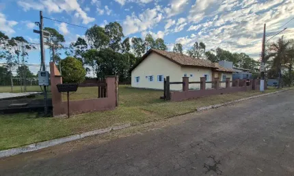 Uma casa com alma e história no coração de Chapada dos Guimarães.