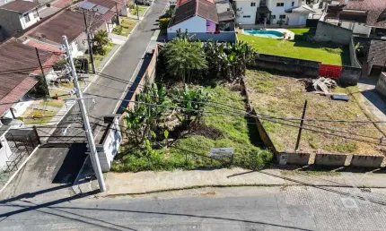Terreno à venda no Velha Central, Blumenau  por R$ 620.000
