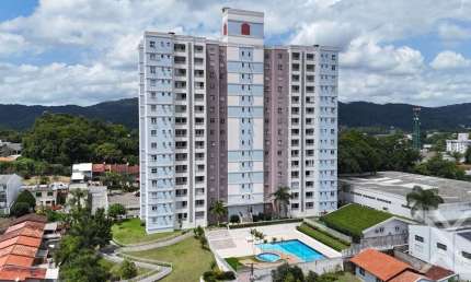 Apartamento com 2 quartos para alugar em Água Verde, Blumenau , 53 m2 por R$ 1.800