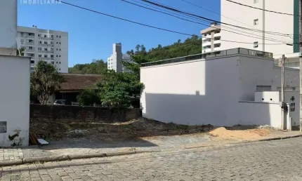 Terreno comercial à venda na Vila Nova, Blumenau , 300 m2 por R$ 500.000