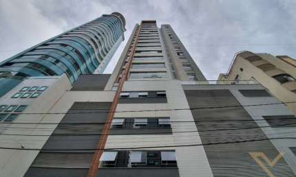 Apartamento com 3 quartos para alugar na Barra Sul, Balneário Camboriú , 130 m2 por R$ 8.000