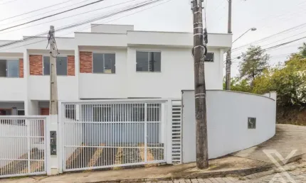 Casa com 3 quartos à venda na Escola Agrícola, Blumenau , 98 m2 por R$ 580.000