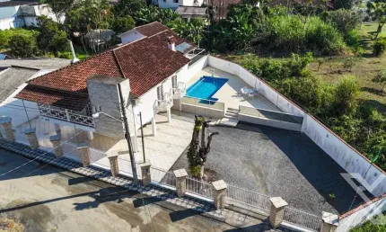Casa com 3 quartos à venda no Velha, Blumenau , 340 m2 por R$ 1.300.000