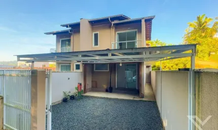 Casa com 2 quartos à venda no Testo Salto, Blumenau , 62 m2 por R$ 399.000