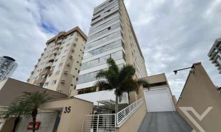 Apartamento com 2 quartos para alugar na Vila Nova, Blumenau , 90 m2 por R$ 3.700