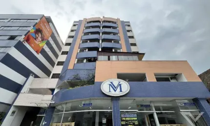 Apartamento com 1 quarto para alugar no Centro, Blumenau , 156 m2 por R$ 1.700