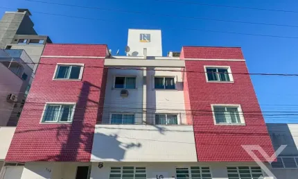 Cobertura com 2 quartos para alugar no Velha, Blumenau , 96 m2 por R$ 2.700