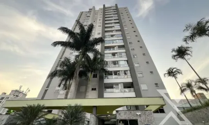 Apartamento com 2 quartos para alugar no Boa Vista, Blumenau , 62 m2 por R$ 2.400