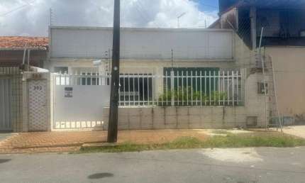 Imóvel Comercial para Alugar no Montese, Fortaleza - 310m²
