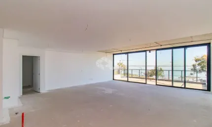 Apto. à venda em frente ao Guaíba com 3 suítes e sacada, Praia de Belas