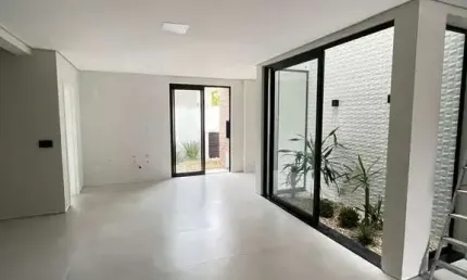SOBRADO GEMINADO DE ALTO PADRÃO NA PLANTA COM ENTRADA PARCELADA!