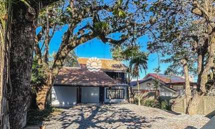 Casa dos Sonhos: Conforto e Espaço a Poucos Passos da Praia
