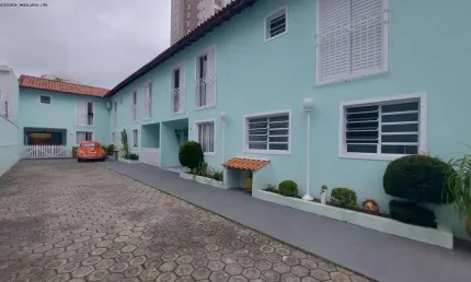 Sobrado para Venda em São Paulo, Vila Gumercindo, 3 dormitórios, 1 suíte, 3 banheiros, 2 vagas