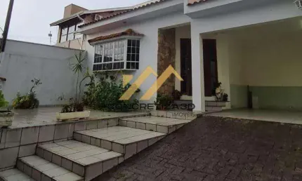 Casa à venda em Indaiatuba, Vila Suíça, com 3 quartos, com 270 m²