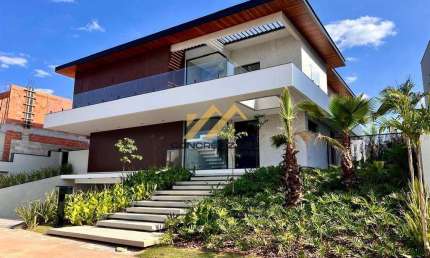Sobrado à venda em Indaiatuba, Parque Villa dos Pinheiros, com 5 suítes, com 560 m²