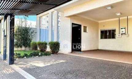 Casa com 3 dormitórios para alugar, 1 m² por R$ 8.000,00/mês - Parque Solar do Agreste - Rio Verde/GO
