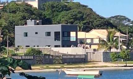 Casa para Venda em São Pedro da Aldeia, Baixo Grande, 3 dormitórios, 1 suíte, 2 banheiros, 10 vagas