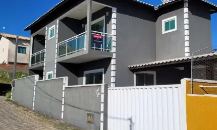Casa em Condomínio para Venda em São Pedro da Aldeia, Fluminense, 3 dormitórios, 1 suíte, 2 banheiros, 2 vagas