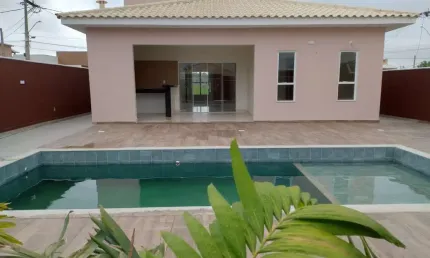 Casa em Condomínio para Venda em São Pedro da Aldeia, Nova São Pedro, 3 dormitórios, 1 suíte, 2 banheiros, 2 vagas