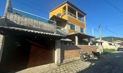 Casa em Condomínio para Locação em São Pedro da Aldeia, Fluminense, 4 dormitórios, 2 suítes, 4 banheiros, 1 vaga