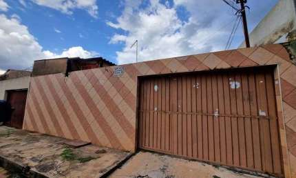 Casa para venda possui 87 metros quadrados com 3 quartos em Riacho Fundo II - Brasília - DF
