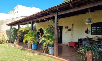 Casa de condomínio para venda com 180 metros quadrados com 2 quartos