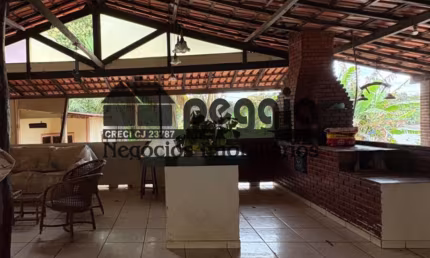 Chácara Urbana – 2.200 m² com Casa Ampla e Lazer Completo