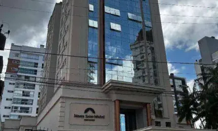 Apartamento com 3 dormitórios à venda, 121 m² por R$ 1.220.550,00 - Saguaçu - Joinville/SC