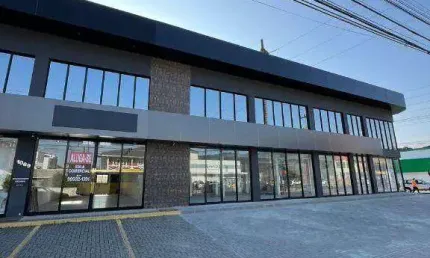 Loja para alugar, 110 m² por R$ 5.938,00/mês - Bom Retiro - Joinville/SC