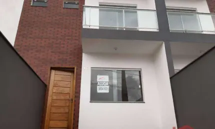 Sobrado com 2 dormitórios para alugar, 65 m² por R$ 2.300,00/mês - Boa Vista - Joinville/SC