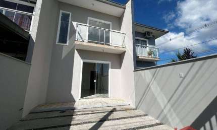 Casa com 2 dormitórios para alugar, 58 m² por R$ 2.055,00/mês - Jardim Sofia - Joinville/SC