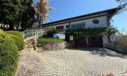 Casa para alugar, 442 m² por R$ 13.320,00/mês - Iririú - Joinville/SC
