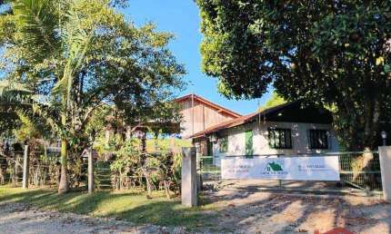 Casa com 2 dormitórios para alugar, 63 m² por R$ 10.120,00/mês - Corveta - Araquari/SC