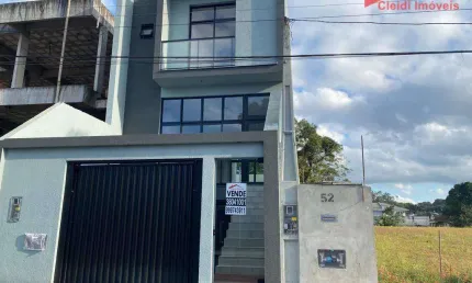 Sobrado com 3 dormitórios à venda, 203 m² por R$ 900.000,00 - Saguaçu - Joinville/SC