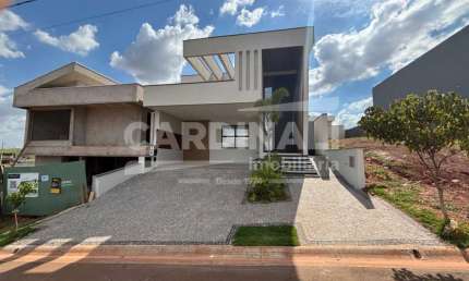 Venha morar na Casa dos seus sonhos! Com 300 m2 de terreno e 198 m2 construído, Localizada no melhor Condomínio de Paulínia..