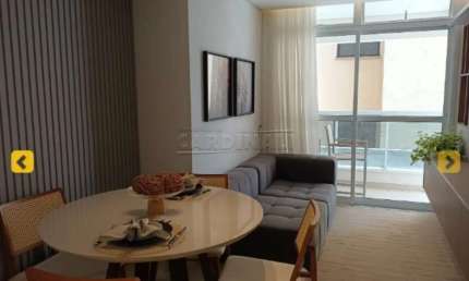 Apartamento à venda em Campinas no coração do Cambuí, com 1 suíte e 1 vaga.