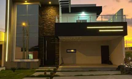 Casa à venda no Condomínio Residencial Evidências com 4 suítes e piscina.