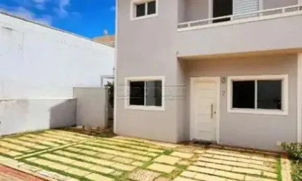 Venda de Casa Sobrado com 3 Quartos em Condomínio Fechado
