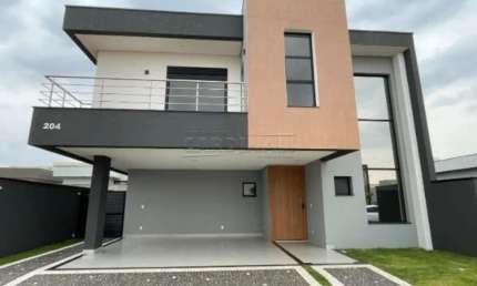 Casa à Venda no Condomínio Royal Garden, Paulínia com 4 suites.