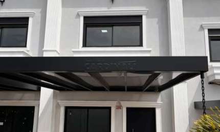 Casa Sobrado em Residencial Fechado Locação e Venda em Holambra-SP