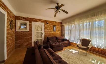 Vendo casa 4 quartos e 5 vagas com terreno de 700 metros no Jardim Eulina/Campinas.