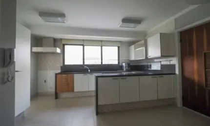 Lindo Apartamento com 226m2 sendo 1 por andar no coração do Cambuí.