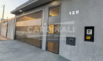 Casa Térrea Novíssima com 3 dormitórios à Venda no Jardim Bom Sucesso em Indaiatuba,SP.