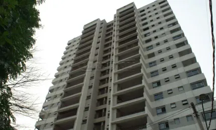 Maravilhoso apartamento 3 suítes, 2 vagas, andar alto