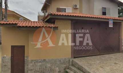 Linda Casa 03 dormitórios, suíte com closet Casa fora de condomínio- Jardim Sabiá - Cotia/SP